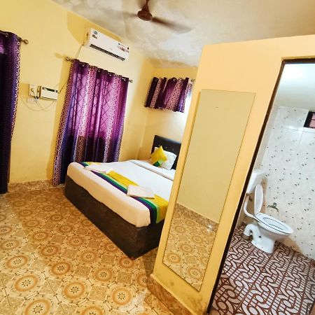 Jack'S Calangute Place Hotel Exterior photo