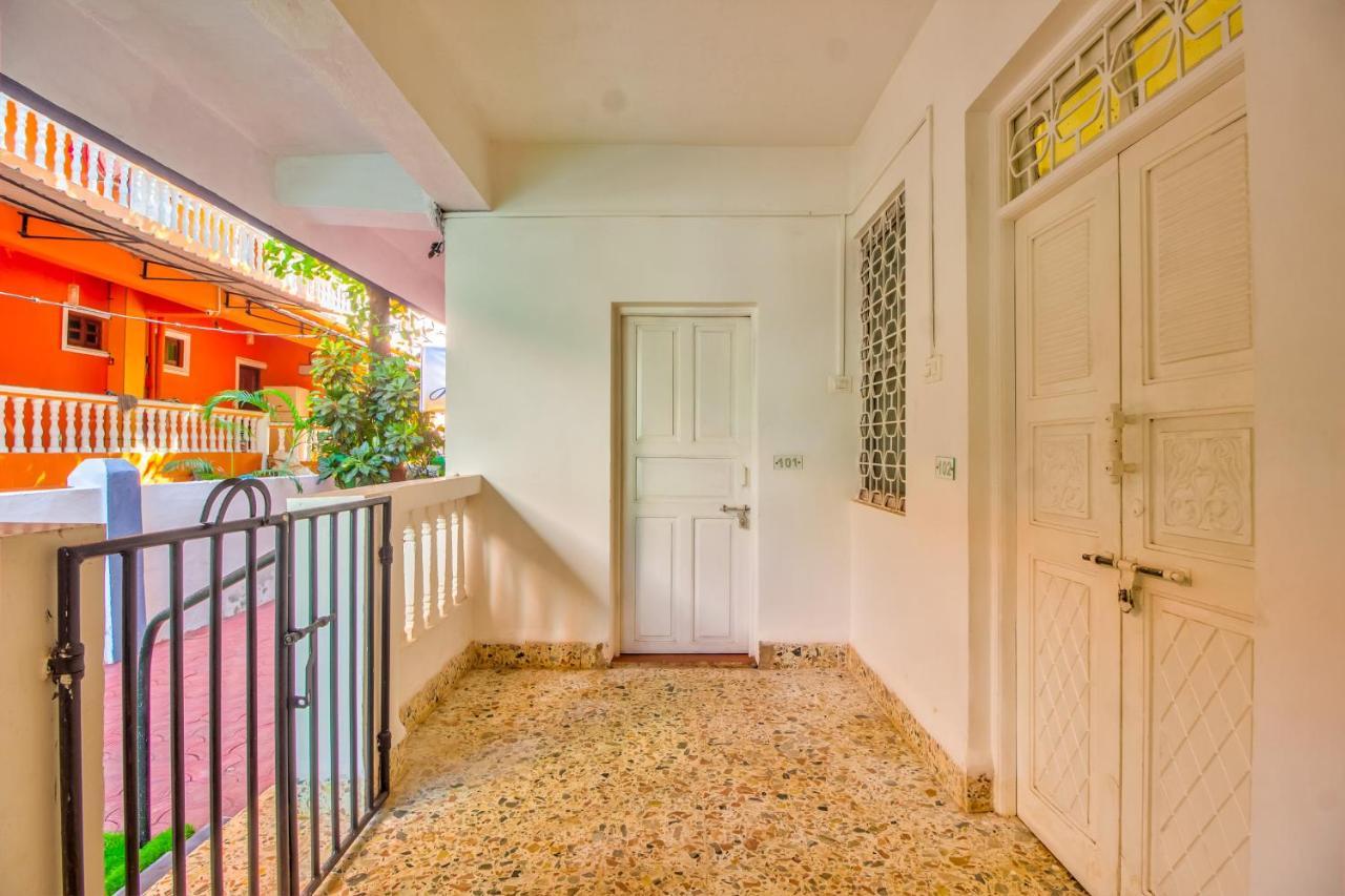 Jack'S Calangute Place Hotel Exterior photo