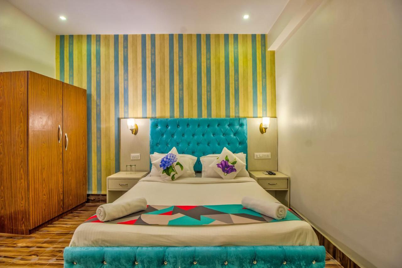 Jack'S Calangute Place Hotel Exterior photo