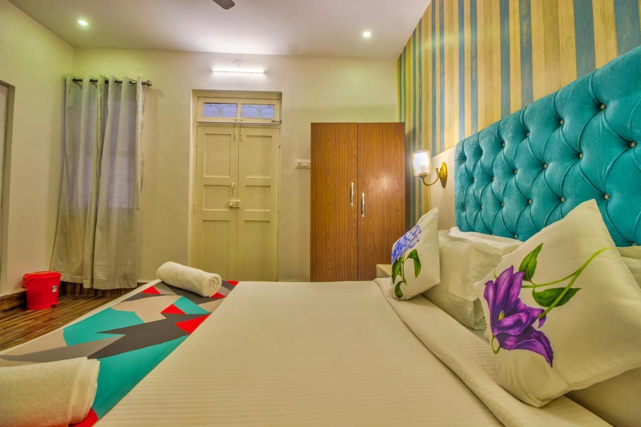Jack'S Calangute Place Hotel Exterior photo